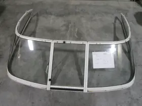 Gbp001989 Aquatron 1996 1800 Bow Rider Boat Windshield Window Glass Curved Walk Through #3