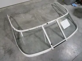 Gbp001989 Aquatron 1996 1800 Bow Rider Boat Windshield Window Glass Curved Walk Through