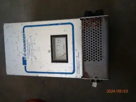 Ci1208a Charles Industries Marine C-charger 8 Amp Boat Battery Charger Untested Usa