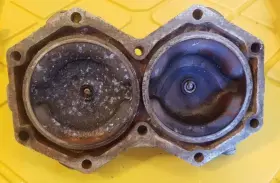 0316465 Evinrude 0316464 1972 125 Hp Port Cylinder Head Assembly #2
