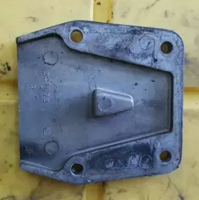 0321673 Evinrude 1991 60 Hp Lower Mount Bracket Cover #3