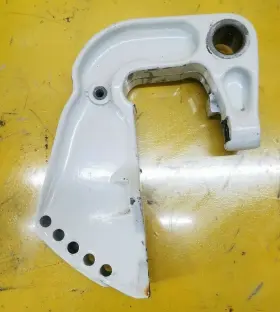 0328269 Evinrude 1993 Johnson 15 Hp Starboard Stern Bracket
