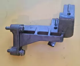 0351927 Evinrude 2007 Etec 115 Hp Trunnion Bracket