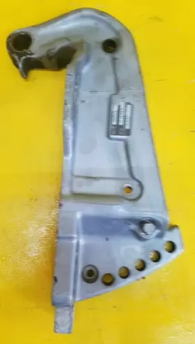 0392203 Evinrude 0396309 1986 60 Hp Port Transom Bracket