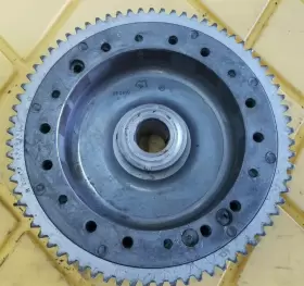 0580811 Evinrude 1974 50 Hp Flywheel Assembly #2