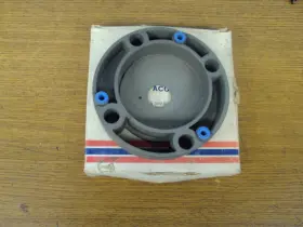0983298 Evinrude New In Box Omc P/n 983298 Johnson Impeller Housing B422