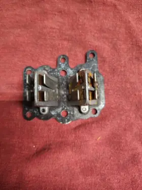 309659 Evinrude 379689 Reed Valve Leaf Plate Base Oem 1968 9822e 9.5 Hp