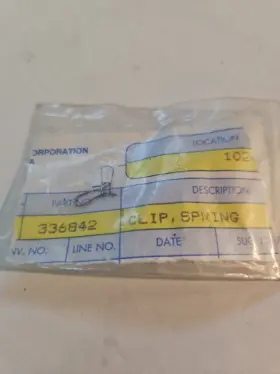 336842 Evinrude Johnson Omc Spring Clip 2 For 22 Oem Nos Omc28