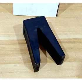 181440 Haiouus Boat Transom Saver Rubber V-block With Hole For Tracker Marine Y-frame
