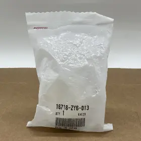 16718-zy6-013 Honda Insulator