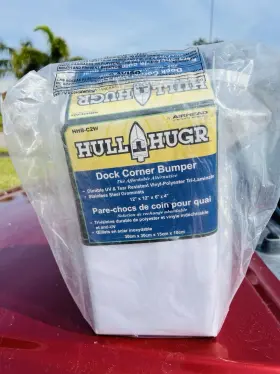 Hhb-c2w Hull Hugr 12 Inch White Dock Corner Bumper