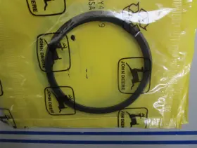 R33246 John Deere New 0770 External Oil Seal