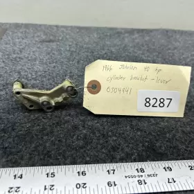 0304941 Johnson 1966 40 Hp Cylinder Bracket Lever Pn-