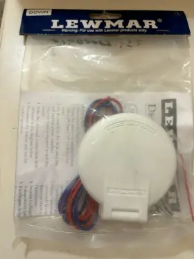 68000918 Lewmar New Oem Footswitch Assesmbly White Down K142-25