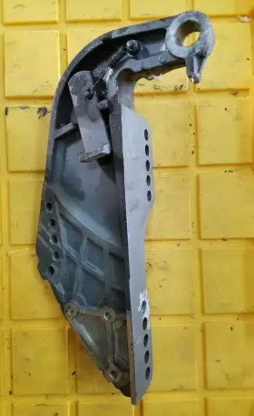 9751a2 Mariner 1989 40 Hp Port Side Transom Bracket