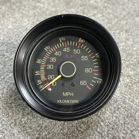 2471486 Medallion Nos Boat Kilometers And Mph Speedometer Gauge Black Display Maroon Marks