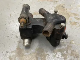 87110-47440 Mercruiser Thermostat Housing 87110 47440 Gm #2