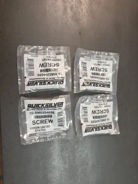 10-8m0204686 Mercury 4 New Genuine Quicksilver Screw