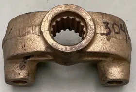 30451 Mercury Quicksilver Yoke Bottom #2