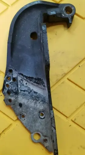 3418-822865t05 Mercury Mariner 40-60 Hp Stbd Transom Bracket 822865