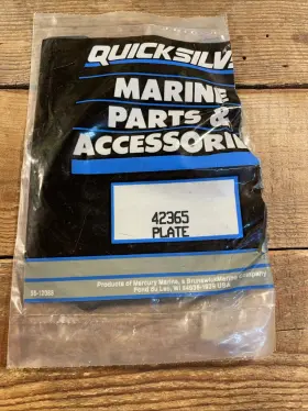 42365 Mercury Quicksilver Cover Plate Nos
