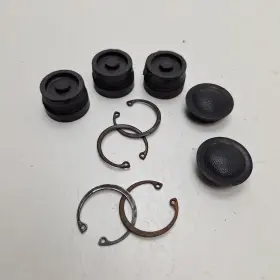 79985a1 Mercury 79896a1 4-9.8hp Rubber Mounts And Covers Qty 3 Oem 71490