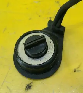 821180a Mercury 1985 Mercury/mariner 175 Hp Trim Cylinder Sender 6 #2