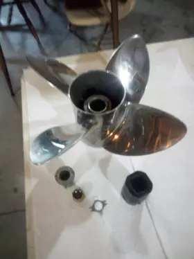 48-831910 Mercury 831910l80 Bravo I Propeller 15.25 X 23p Rh 4 Blade