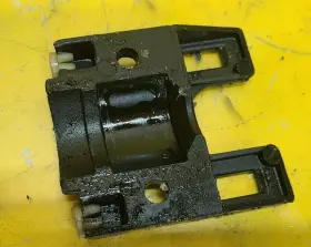 8m0036730 Mercury 93192 1989 70 Hp Lower Mount Clamp #2