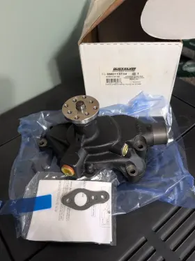 8m0113734 Mercury Quicksilver Oem Water Pump V6 V8 Mercruiser Engines New