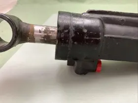 92194a14 Mercury Trim Cylinder #3