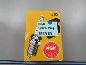 Bpr8es Ngk New Lot Of 10 0770 Spark Plug