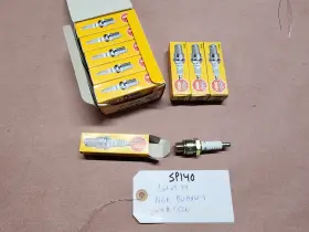 Buhxw-1 Ngk Quantity Of 14 Spark Plugs 5526 New/never Used Sp140