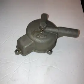 304032 Omc Nos Johnson Evinrude Carb Float Bowl Omc39