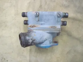 314826 Omc Marine Sbc 305 307 350 Thermostat Housing Small Block Chevy