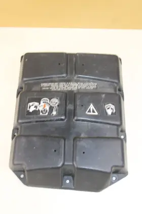 320930 Omc Johnson Evinrude Cover Used Genuine Oem