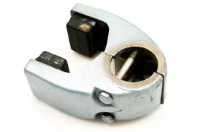 322289 Omc 322288 Lower Mount Bracket Assembly