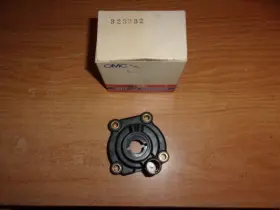 323332 Omc Evinrude Johnson Water Pump Housing. Part