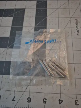 324690 Omc 5 New In Bag Evinrude Johnson Drive Pin / Shear Pins