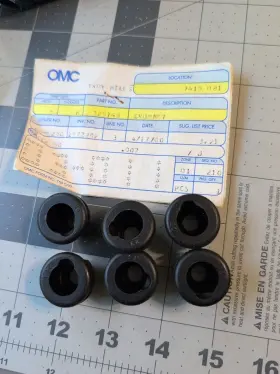329748 Omc 6 Johnson Evinrude Oem Grommet Nos
