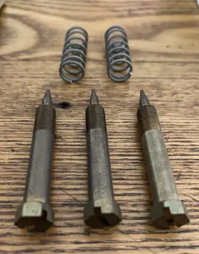 0377825 Omc 377825 Evinrude Johnson Needle Qty 3 One Is Missing A Spring Nos