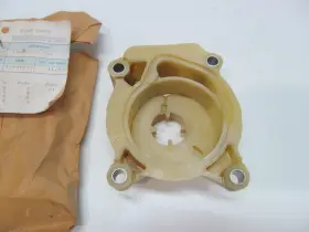384087 Omc Evinrude Johnson Gearcase Impeller Housing #2