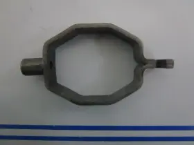0386744 Omc 386744 New Oem Johnson Evinrude Yoke 0820
