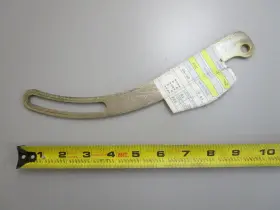 0910439 Omc 910439 New Oem 0820 Johnson Evinrude Pump Bracket #3