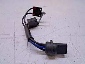 0984051 Omc 984051 Cb2a Cobra Shift Interrupt Cut Out Switch Connector Plug