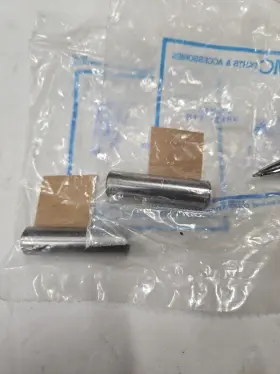 0318672 Omc Evinrude Johnson 318672 New Wrist Pin 2 For 16 Oem Nos Omc22