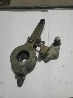 Gb641239633 Omc 318561 Throttle Lever And 386588 Cam Assembly Evinrude Johnson 1973-1986 F9