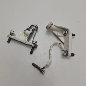 0319217 Omc Johnson Evinrude V4 Outboard Engine Mount Support Braces Oem 319217 319218
