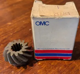 0307752 Omc Johnson Evinrude 307752 Outboard Lower Unit Gearcase Pinion Gear Oem