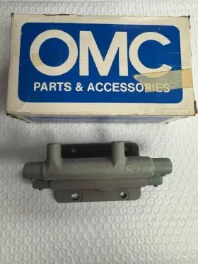 314810 Omc Johnson Evinrude Upper Thermosat Housing Oem Part #